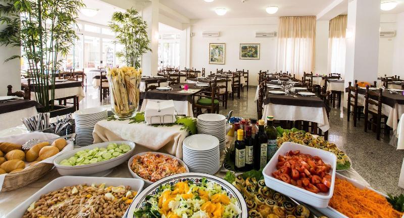 Hotel Confort Cattolica Esterno foto