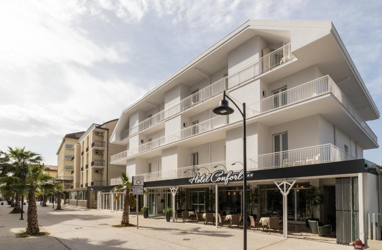 Hotel Confort Cattolica Esterno foto